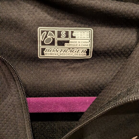 Bontrager Women’s Black & White Cycling Jersey – Size Small, New - Picture 3 of 3